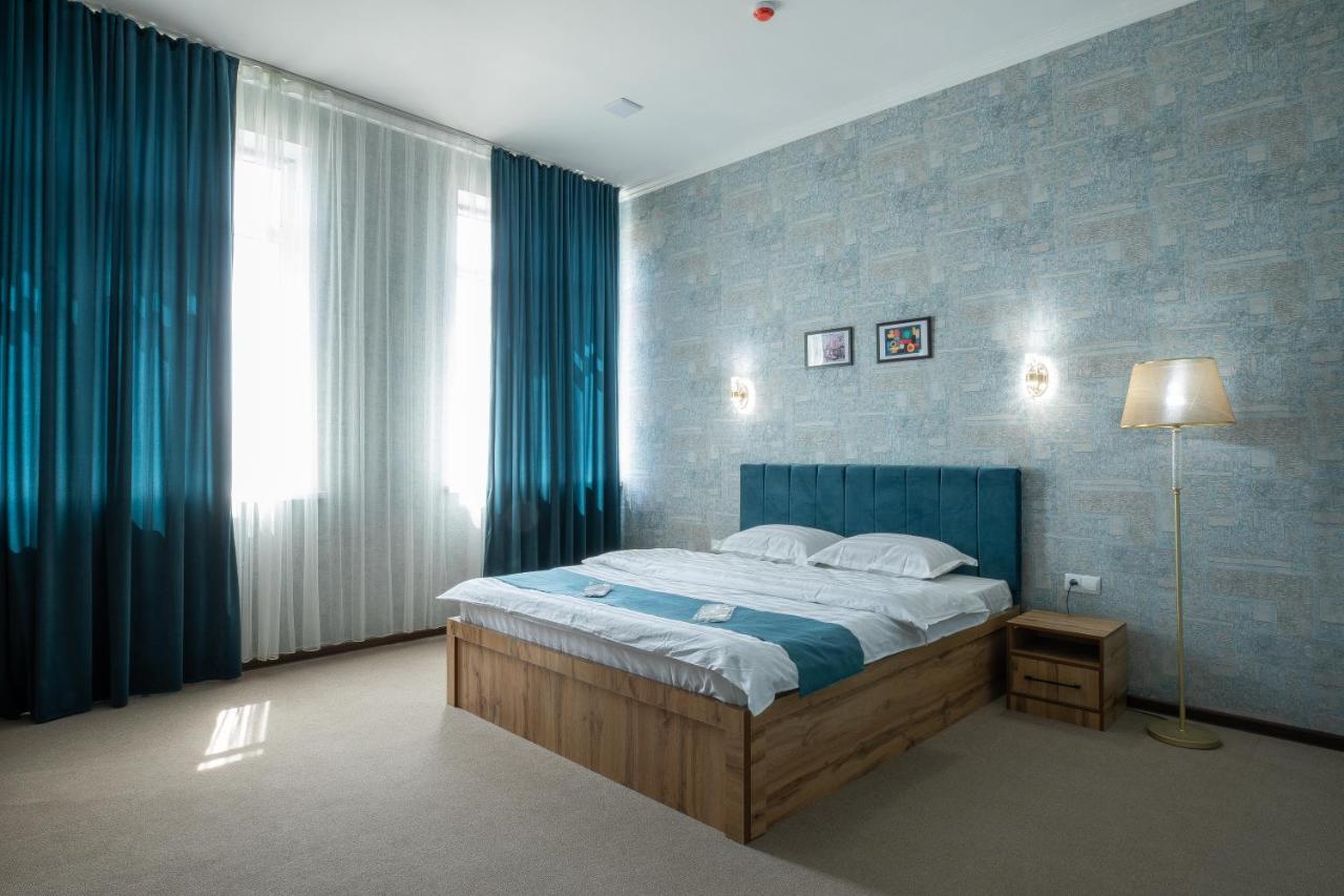 Resident Hotel Tasken Kültér fotó