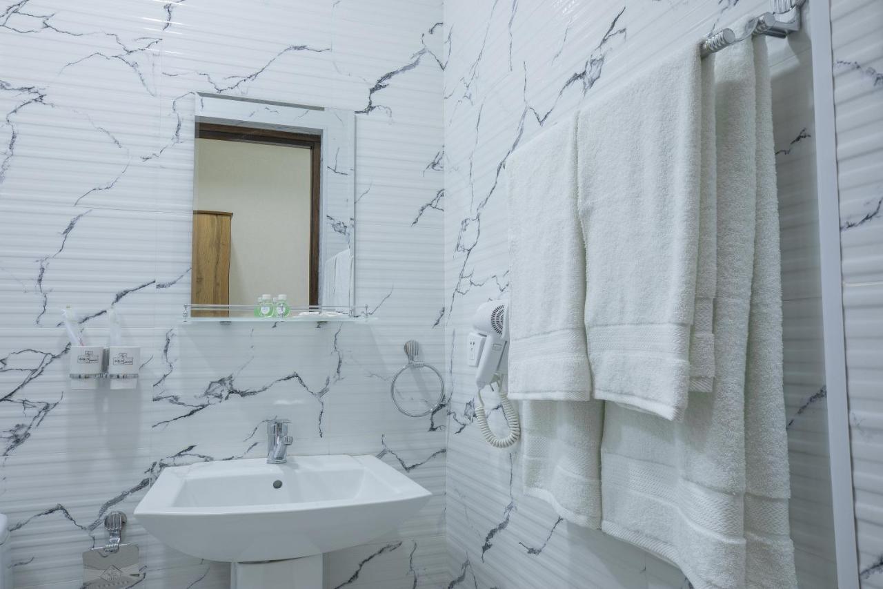 Resident Hotel Tasken Kültér fotó